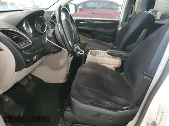 ✅ 2011 Chrysler Town & Country Touring • VIN: 2A4RR5DG9BR702385 • Лот: 66949765. Опубликован ранее на Copart с пробегом 157 407 миль. Бесплатный доступ к архиву аукционных продаж из США и подробный отчёт об истории автомобиля на DreamBid. Изображение 7.