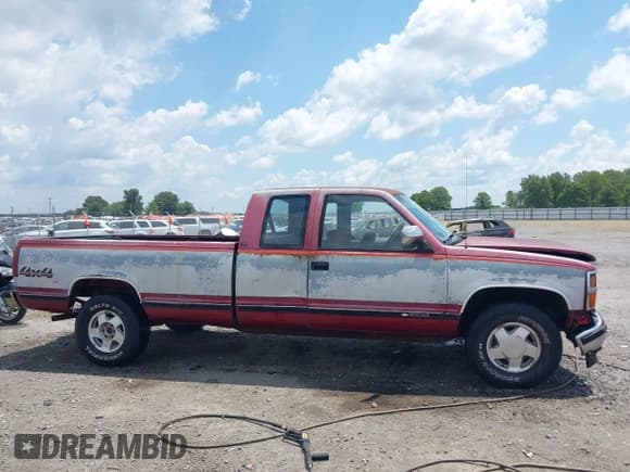 ✅ 1988 Chevrolet Silverado 1500 • VIN: 2GCEK19K7J1190525 • Лот: 42700348. Опубликован ранее на IAAI с пробегом 130 803 миль. Бесплатный доступ к архиву аукционных продаж из США и подробный отчёт об истории автомобиля на DreamBid. Изображение 14.