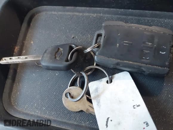 ✅ 2015 Chevrolet Silverado 2500HD LT • VIN: 1GC1KVE83FF119760 • Lot: 42693479. Listed on IAAI with 329,481 mi. Free auction sales archive from the USA and detailed vehicle history report at DreamBid. Image 11.