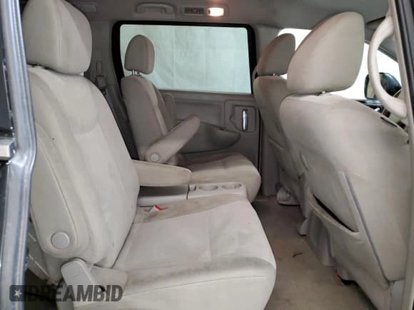 ✅ 2015 Nissan Quest SV • VIN: JN8AE2KP6F9126254 • Lot: 49241105. Wystawiony na Copart z przebiegiem 155 047 mil. Bezpłatny archiwum sprzedaży aukcyjnych z USA i szczegółowy raport historii pojazdu na DreamBid. Zdjęcie 11.