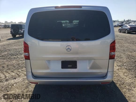 ✅ 2017 Mercedes-Benz Metris Passenger Worker • VIN: WD4PG2EE3H3302540 • Lot: 85417335. Listed on Copart with 145,692 mi. Free auction sales archive from the USA and detailed vehicle history report at DreamBid. Image 6.