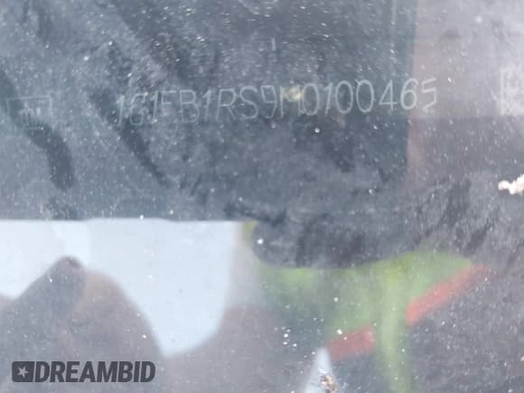 ✅ 2021 Chevrolet Camaro 1LT • VIN: 1G1FB1RS9M0100465 • Lot: 42372959. Wystawiony na IAAI z przebiegiem 121 909 mil. Bezpłatny archiwum sprzedaży aukcyjnych z USA i szczegółowy raport historii pojazdu na DreamBid. Zdjęcie 9.