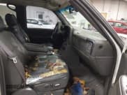 ✅ 2004 Chevrolet Avalanche Z71 • VIN: 3GNEK12T64G266712 • Lot: 43834160. Listed on IAAI with 392,391 mi. Free auction sales archive from the USA and detailed vehicle history report at DreamBid. Image 5.