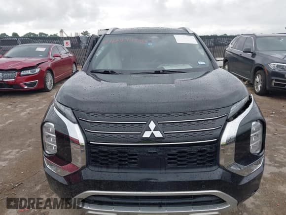 ✅ 2022 Mitsubishi Outlander SEL • VIN: JA4J3VA87NZ009885 • Lot: 42474336. Listed on IAAI with 101,765 mi. Free auction sales archive from the USA and detailed vehicle history report at DreamBid. Image 12.