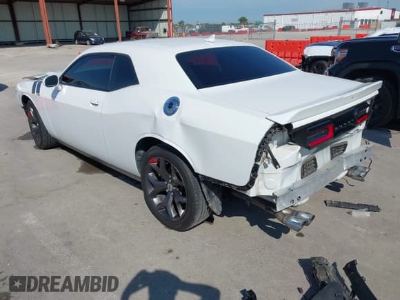 ✅ 2018 Dodge Challenger SXT • VIN: 2C3CDZAG1JH322178 • Лот: 43158995. Опубликован ранее на IAAI с пробегом 84 611 миль. Бесплатный доступ к архиву аукционных продаж из США и подробный отчёт об истории автомобиля на DreamBid. Изображение 3.