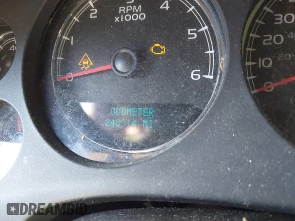 ✅ 2007 Chevrolet Suburban LT • VIN: 3GNFC16J37G246478 • Lot: 43518651. Listed on IAAI with 248,314 mi. Free auction sales archive from the USA and detailed vehicle history report at DreamBid. Image 7.