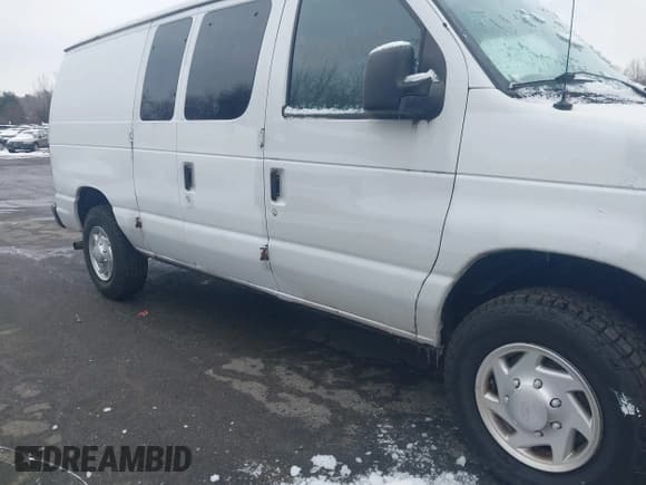 ✅ 2014 Ford Econoline Cargo Commercial • VIN: 1FTNE2EL6EDB13845 • Lot: 43734808. Listed on IAAI with 117,441 mi. Free auction sales archive from the USA and detailed vehicle history report at DreamBid. Image 6.