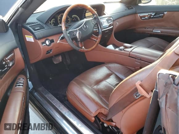 ✅ 2009 Mercedes-Benz CL 550 • VIN: WDDEJ86X39A022772 • Лот: 82201764. Опубликован ранее на Copart с пробегом 222 885 миль. Бесплатный доступ к архиву аукционных продаж из США и подробный отчёт об истории автомобиля на DreamBid. Изображение 8.