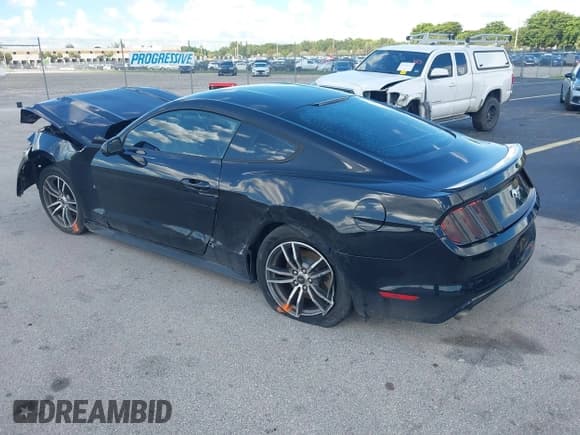 ✅ 2016 Ford Mustang EcoBoost • VIN: 1FA6P8TH8G5236307 • Lot: 42823503. Listed on IAAI with 140,028 mi. Free auction sales archive from the USA and detailed vehicle history report at DreamBid. Image 3.