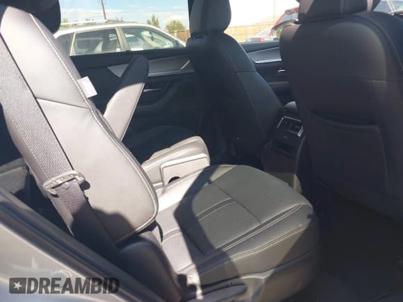 ✅ 2024 Mazda CX-90 Premium • VIN: JM3KKDHD9R1145876 • Lot: 43189061. Listed on IAAI with 24,723 mi. Free auction sales archive from the USA and detailed vehicle history report at DreamBid. Image 8.