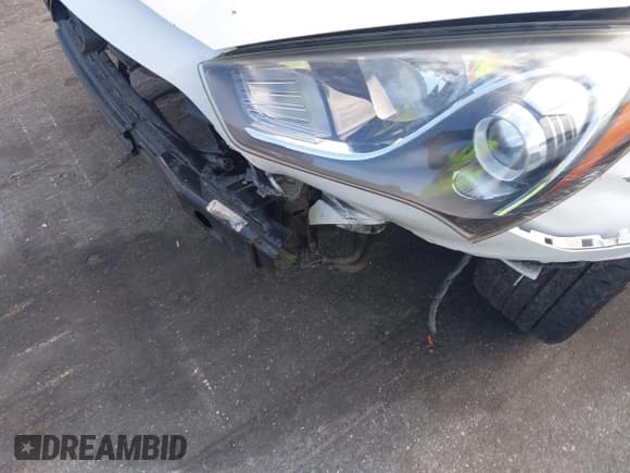 ✅ 2015 Hyundai Genesis Coupe R-Spec • VIN: KMHHU6KJ4FU127511 • Lot: 42214070. Wystawiony na IAAI z przebiegiem Nie podano. Bezpłatny archiwum sprzedaży aukcyjnych z USA i szczegółowy raport historii pojazdu na DreamBid. Zdjęcie 18.