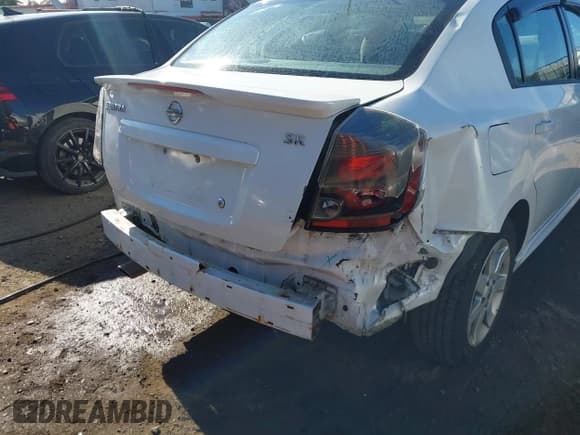 ✅ 2012 Nissan Sentra SR • VIN: 3N1AB6AP7CL661175 • Lot: 43416374. Wystawiony na IAAI z przebiegiem 156 124 mil. Bezpłatny archiwum sprzedaży aukcyjnych z USA i szczegółowy raport historii pojazdu na DreamBid. Zdjęcie 6.