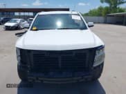 ✅ 2020 Chevrolet Suburban LT • VIN: 1GNSCHKC6LR287101 • Lot: 42310577. Wystawiony na IAAI z przebiegiem 79 903 mil. Bezpłatny archiwum sprzedaży aukcyjnych z USA i szczegółowy raport historii pojazdu na DreamBid. Zdjęcie 13.