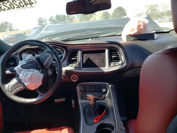 ✅ 2020 Dodge Challenger SXT • VIN: 2C3CDZAG2LH211125 • Lot: 44526233. Wystawiony na Copart z przebiegiem 23 482 mil. Bezpłatny archiwum sprzedaży aukcyjnych z USA i szczegółowy raport historii pojazdu na DreamBid. Zdjęcie 8.