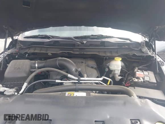 2018 Ram 1500 Tradesman z VIN 1C6RR6FT0JS131914, wystawiony jako IAAI lot #42450939 z przebiegiem 126 119 mil mil oraz . Historia ofert i sprzedaży dostępna na DreamBid. Obrazek 10.