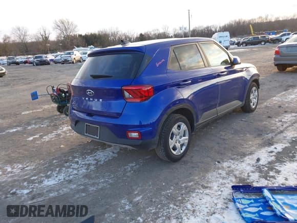 ✅ 2020 Hyundai Venue SE • VIN: KMHRB8A30LU015163 • Lot: 41293346. Listed on IAAI with 68,829 mi. Free auction sales archive from the USA and detailed vehicle history report at DreamBid. Image 4.