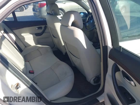 ✅ 2007 Saab 9-3 • VIN: YS3FD49YX71104720 • Lot: 43749545. Wystawiony na IAAI z przebiegiem 132 480 mil. Bezpłatny archiwum sprzedaży aukcyjnych z USA i szczegółowy raport historii pojazdu na DreamBid. Zdjęcie 8.