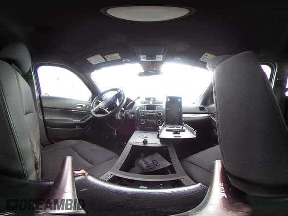 ✅ 2019 Ford Police Interceptor Utility • VIN: 1FM5K8AT1KGA78624 • Лот: 42635211. Опубликован ранее на IAAI с пробегом 139 104 миль. Бесплатный доступ к архиву аукционных продаж из США и подробный отчёт об истории автомобиля на DreamBid. Изображение 20.