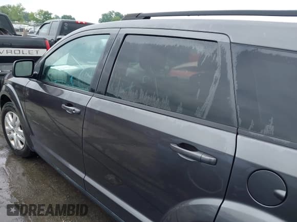 ✅ 2018 Dodge Journey SE • VIN: 3C4PDCAB7JT498724 • Lot: 42880518. Listed on IAAI with 118,411 mi. Free auction sales archive from the USA and detailed vehicle history report at DreamBid. Image 14.