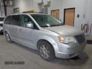 ✅ 2009 Chrysler Town & Country Limited • VIN: 2A8HR64X29R646705 • Lot: 43114111. Listed on IAAI with 238,801 mi. Free auction sales archive from the USA and detailed vehicle history report at DreamBid. Image 1.