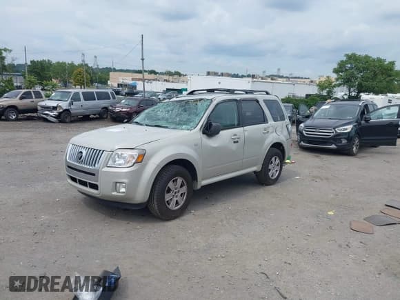 ✅ 2009 Mercury Mariner • VIN: 4M2CU81739KJ24898 • Lot: 42993090. Wystawiony na IAAI z przebiegiem 72 614 mil. Bezpłatny archiwum sprzedaży aukcyjnych z USA i szczegółowy raport historii pojazdu na DreamBid. Zdjęcie 17.