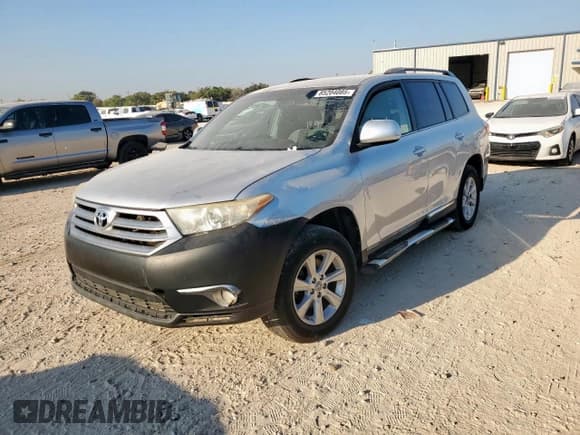 ✅ 2011 Toyota Highlander • VIN: 5TDBK3EH0BS063876 • Lot: 85204085. Listed on Copart with 238,314 mi. Free auction sales archive from the USA and detailed vehicle history report at DreamBid. Image 1.