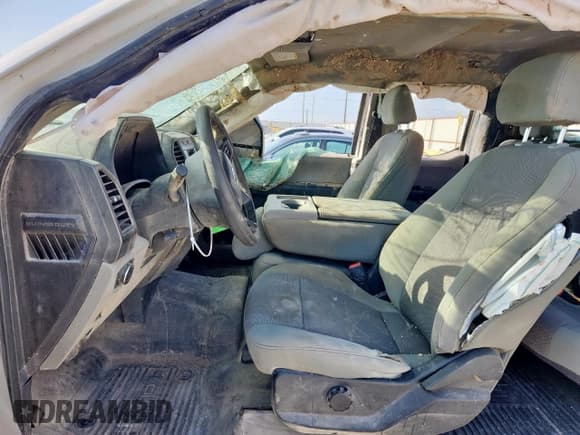 ✅ 2020 Ford F-250 XL • VIN: 1FT7X2B69LEC63957 • Lot: 60332945. Wystawiony na Copart z przebiegiem Nie podano. Bezpłatny archiwum sprzedaży aukcyjnych z USA i szczegółowy raport historii pojazdu na DreamBid. Zdjęcie 7.