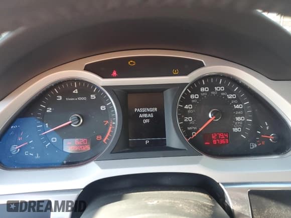 ✅ 2011 Audi A6 Premium Plus • VIN: WAUFGAFB3BN002266 • Lot: 63710195. Wystawiony na Copart z przebiegiem 87 363 mil. Bezpłatny archiwum sprzedaży aukcyjnych z USA i szczegółowy raport historii pojazdu na DreamBid. Zdjęcie 9.