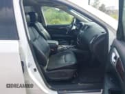 ✅ 2014 Nissan Pathfinder Platinum • VIN: 5N1AR2MM0EC650239 • Lot: 42941659. Wystawiony na IAAI z przebiegiem 174 898 mil. Bezpłatny archiwum sprzedaży aukcyjnych z USA i szczegółowy raport historii pojazdu na DreamBid. Zdjęcie 5.