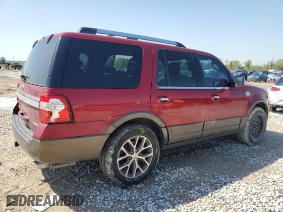 ✅ 2015 Ford Expedition XLT • VIN: 1FMJU1HT6FEF43020 • Lot: 50363135. Wystawiony na Copart z przebiegiem 133 608 mil. Bezpłatny archiwum sprzedaży aukcyjnych z USA i szczegółowy raport historii pojazdu na DreamBid. Zdjęcie 3.