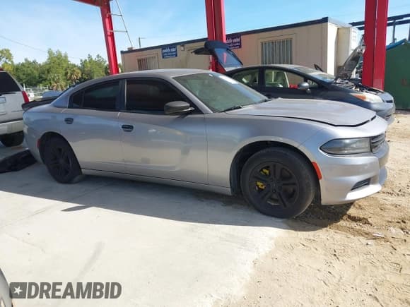 ✅ 2015 Dodge Charger SE • VIN: 2C3CDXBG0FH772110 • Lot: 43682359. Wystawiony na IAAI z przebiegiem 192 709 mil. Bezpłatny archiwum sprzedaży aukcyjnych z USA i szczegółowy raport historii pojazdu na DreamBid. Zdjęcie 14.