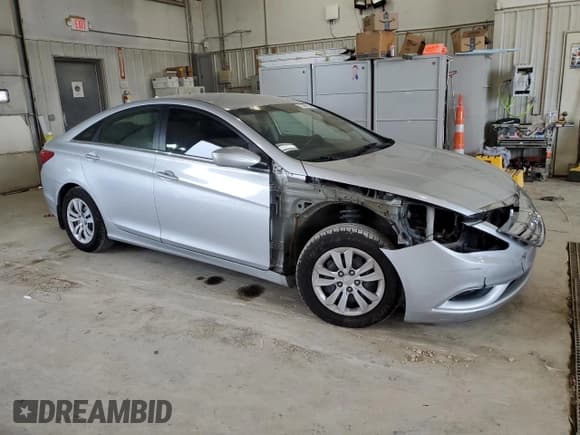 ✅ 2011 Hyundai Sonata GLS • VIN: 5NPEB4ACXBH157525 • Lot: 73369734. Listed on Copart with 165,503 mi. Free auction sales archive from the USA and detailed vehicle history report at DreamBid. Image 4.