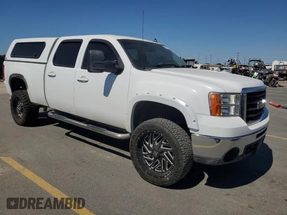 ✅ 2008 GMC Sierra 2500HD Work Truck • VIN: 1GTHK23618F153925 • Lot: 68523715. Listed on Copart with 290,264 mi. Free auction sales archive from the USA and detailed vehicle history report at DreamBid. Image 4.