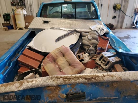 ✅ 1994 Chevrolet S-10 • VIN: 1GCCT14WXR8201833 • Lot: 80542975. Listed on Copart with 228,936 mi. Free auction sales archive from the USA and detailed vehicle history report at DreamBid. Image 10.