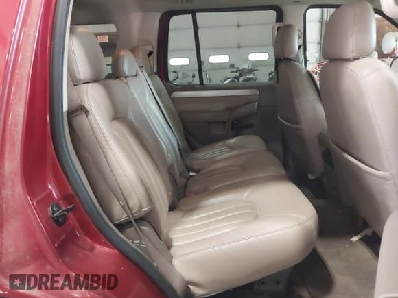 ✅ 2004 Mercury Mountaineer • VIN: 4M2DU86E44UJ22697 • Лот: 42428688. Опубликован ранее на IAAI с пробегом 131 518 миль. Бесплатный доступ к архиву аукционных продаж из США и подробный отчёт об истории автомобиля на DreamBid. Изображение 8.