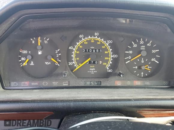 ✅ 1995 Mercedes-Benz E 320 • VIN: WDBEB31E0SC232707 • Lot: 44348885. Listed on Copart with 310,955 mi. Free auction sales archive from the USA and detailed vehicle history report at DreamBid. Image 9.