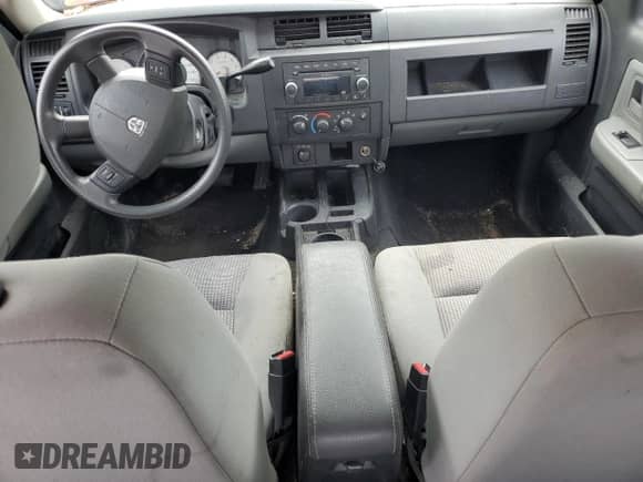 2010 Dodge Dakota SXT with VIN 1D7CW3GP8AS230686, listed as a Copart auction lot 65687704 with 110,017 mi miles and Salvage title. Bid and sale history available at DreamBid. Image 8.