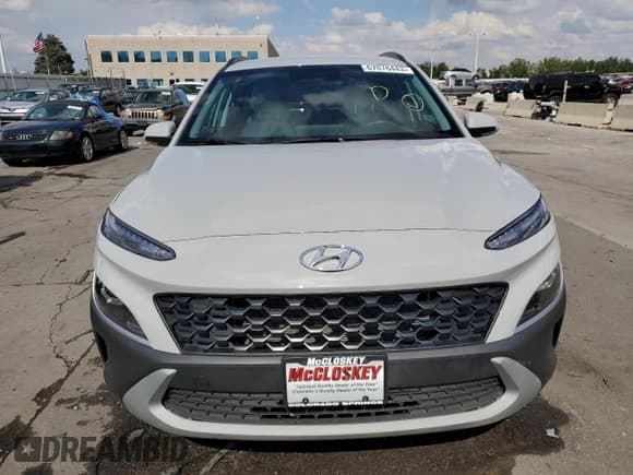 ✅ 2022 Hyundai Kona SEL • VIN: KM8K6CAB6NU910630 • Лот: 67076443. Опубликован ранее на Copart с пробегом 11 220 миль. Бесплатный доступ к архиву аукционных продаж из США и подробный отчёт об истории автомобиля на DreamBid. Изображение 5.