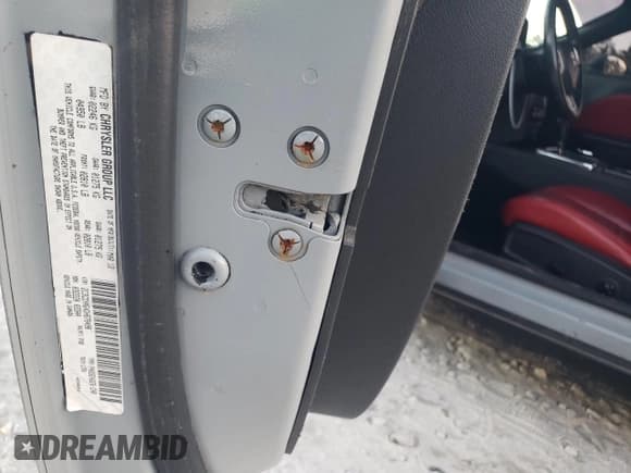 ✅ 2013 Dodge Challenger SXT • VIN: 2C3CDYAG4DH676498 • Lot: 85953914. Wystawiony na Copart z przebiegiem 169 084 mil. Bezpłatny archiwum sprzedaży aukcyjnych z USA i szczegółowy raport historii pojazdu na DreamBid. Zdjęcie 12.