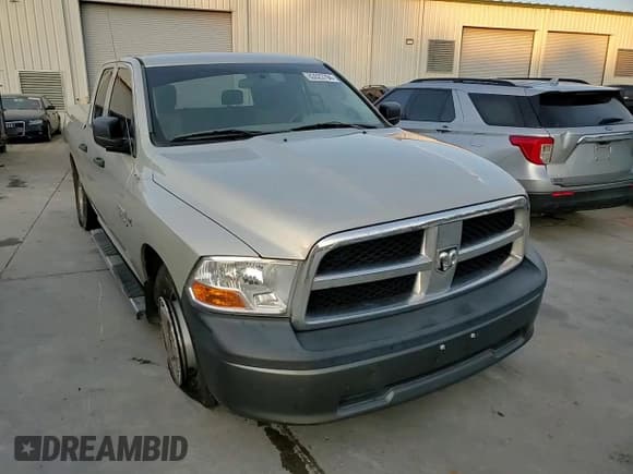 ✅ 2010 Dodge 1500 ST • VIN: 1D7RB1GP7AS196735 • Lot: 83523794. Wystawiony na Copart z przebiegiem 154 156 mil. Bezpłatny archiwum sprzedaży aukcyjnych z USA i szczegółowy raport historii pojazdu na DreamBid. Zdjęcie 10.