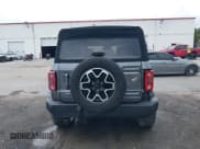 ✅ 2023 Ford Bronco • VIN: 1FMEE5BP0PLB18858 • Lot: 43179647. Wystawiony na IAAI z przebiegiem 38 479 mil. Bezpłatny archiwum sprzedaży aukcyjnych z USA i szczegółowy raport historii pojazdu na DreamBid. Zdjęcie 16.