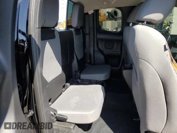 ✅ 2016 Toyota Tacoma SR • VIN: 5TFRX5GN0GX059293 • Lot: 66947475. Listed on Copart with 83,950 mi. Free auction sales archive from the USA and detailed vehicle history report at DreamBid. Image 10.