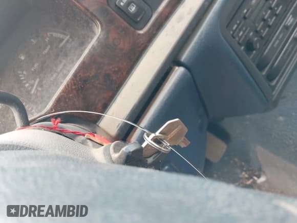 ✅ 1990 Mercury Sable • VIN: 1MECM55U5LA600326 • Lot: 42629859. Wystawiony na IAAI z przebiegiem 64 312 mil. Bezpłatny archiwum sprzedaży aukcyjnych z USA i szczegółowy raport historii pojazdu na DreamBid. Zdjęcie 11.