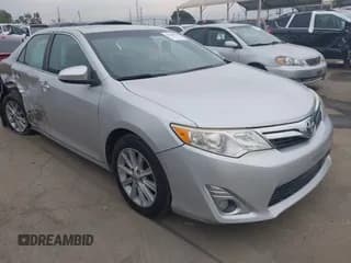 ✅ 2012 Toyota Camry SE • VIN: 4T1BK1FK3CU517691 • Лот: 43689550. Опубликован ранее на IAAI с пробегом 154 361 миль. Бесплатный доступ к архиву аукционных продаж из США и подробный отчёт об истории автомобиля на DreamBid. Изображение 1.