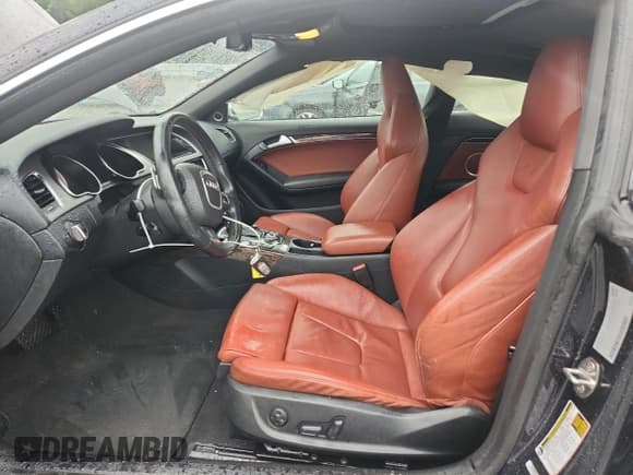 ✅ 2012 Audi S5 Premium Plus • VIN: WAUCVAFR4CA003795 • Лот: 67716895. Опубликован ранее на Copart с пробегом 116 563 миль. Бесплатный доступ к архиву аукционных продаж из США и подробный отчёт об истории автомобиля на DreamBid. Изображение 7.