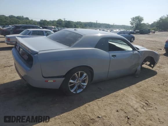 ✅ 2021 Dodge Challenger SXT • VIN: 2C3CDZGG6MH543352 • Lot: 61826415. Listed on Copart with 65,508 mi. Free auction sales archive from the USA and detailed vehicle history report at DreamBid. Image 3.