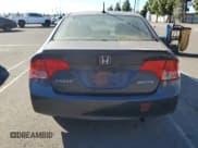 ✅ 2007 Honda Civic • VIN: JHMFA36277S021359 • Lot: 86729575. Wystawiony na Copart z przebiegiem 337 622 mil. Bezpłatny archiwum sprzedaży aukcyjnych z USA i szczegółowy raport historii pojazdu na DreamBid. Zdjęcie 6.