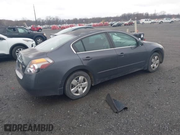 ✅ 2008 Nissan Altima S • VIN: 1N4AL21E88N537981 • Lot: 43698474. Listed on IAAI with 127,954 mi. Free auction sales archive from the USA and detailed vehicle history report at DreamBid. Image 4.