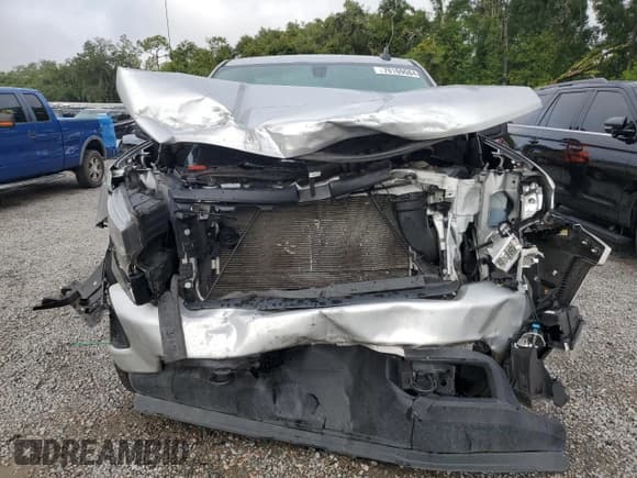 ✅ 2021 Chevrolet Silverado 1500 Custom • VIN: 1GCPWBEH4MZ173660 • Lot: 70169084. Wystawiony na Copart z przebiegiem 30 343 mil. Bezpłatny archiwum sprzedaży aukcyjnych z USA i szczegółowy raport historii pojazdu na DreamBid. Zdjęcie 5.