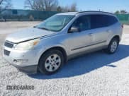 ✅ 2009 Chevrolet Traverse LS • VIN: 1GNEV13D89S162348 • Lot: 41657158. Wystawiony na IAAI z przebiegiem Nie podano. Bezpłatny archiwum sprzedaży aukcyjnych z USA i szczegółowy raport historii pojazdu na DreamBid. Zdjęcie 2.